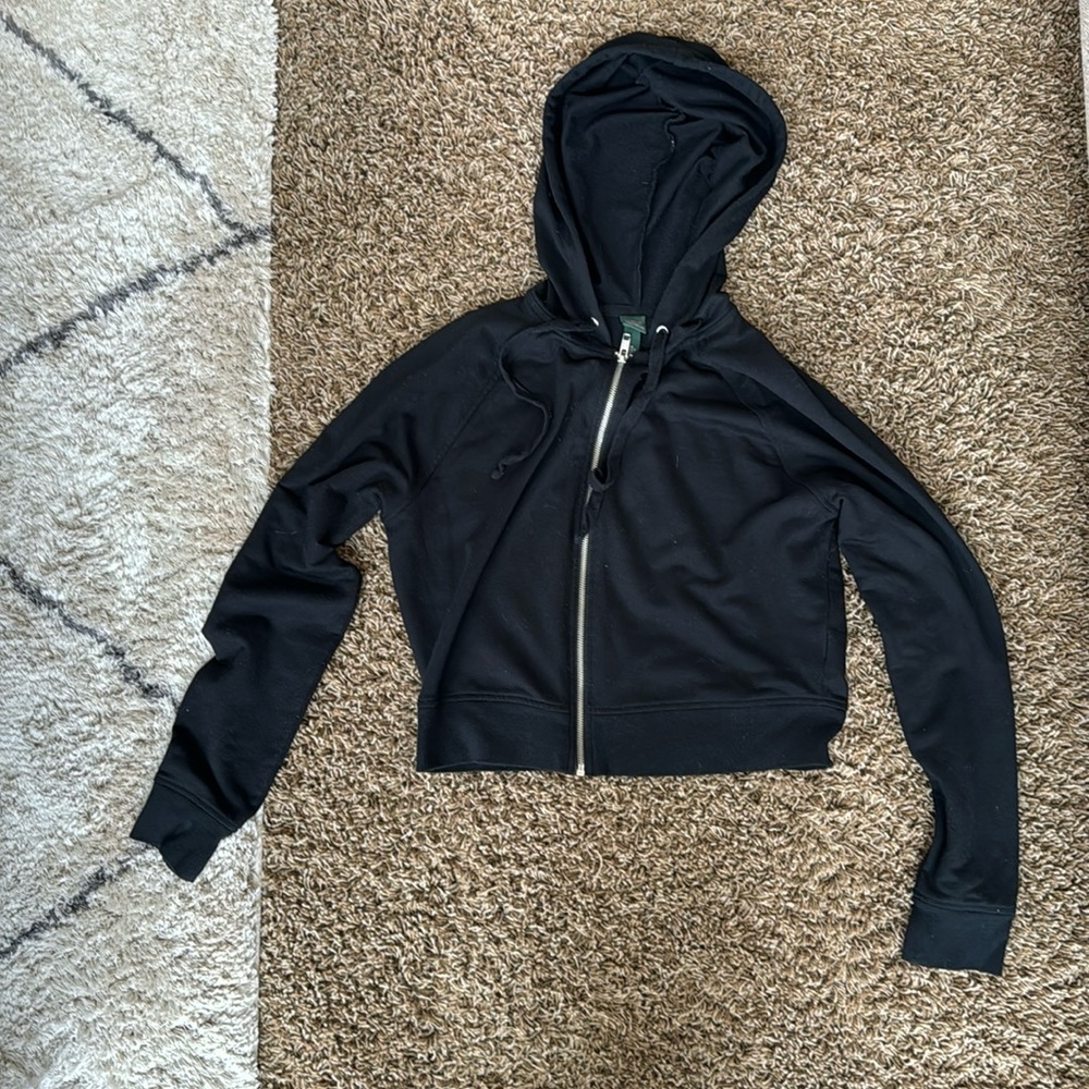 Wild Fable black crop sweatshirt